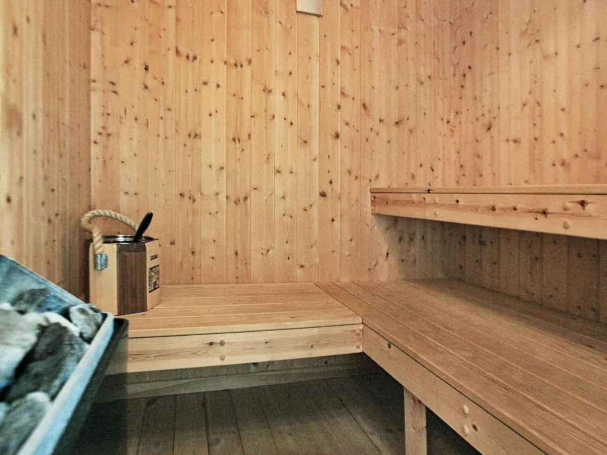 12 Person Holiday Home In Otterndorf Eksteriør billede